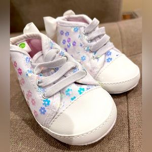 New Baby Girls White Sparkly Sequin Cute Sneakers Crib Shoes 3/4 Laces Bow